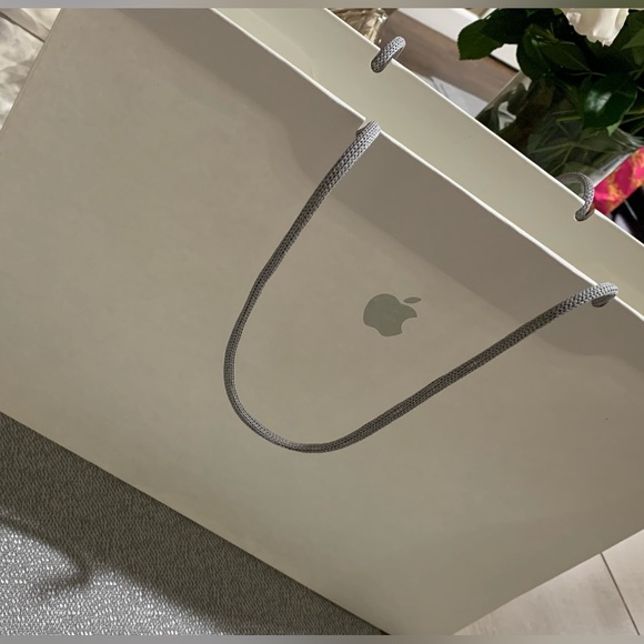 Apple Other - Apple shopping bag